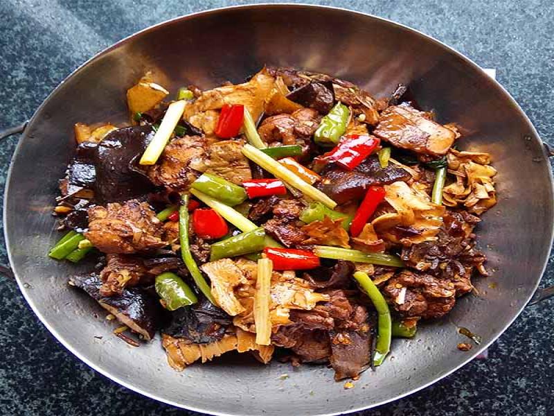 梁記特色干鍋-黃燜雞