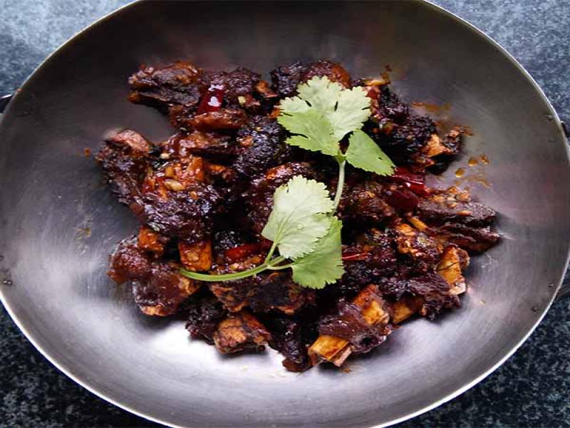 梁記特色干鍋-牛排