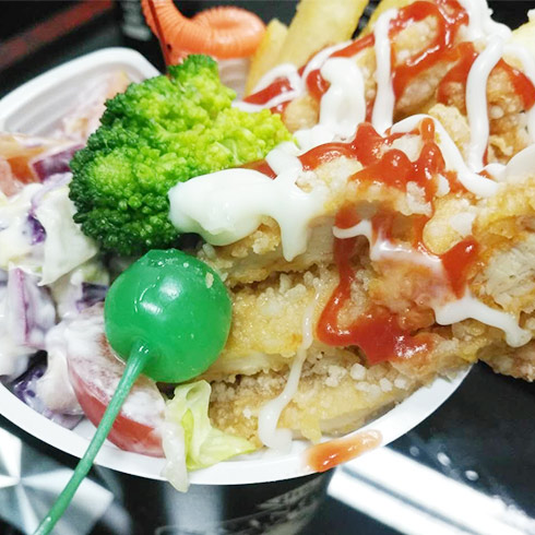 吃貨壹號牛排杯-香甜炸雞排
